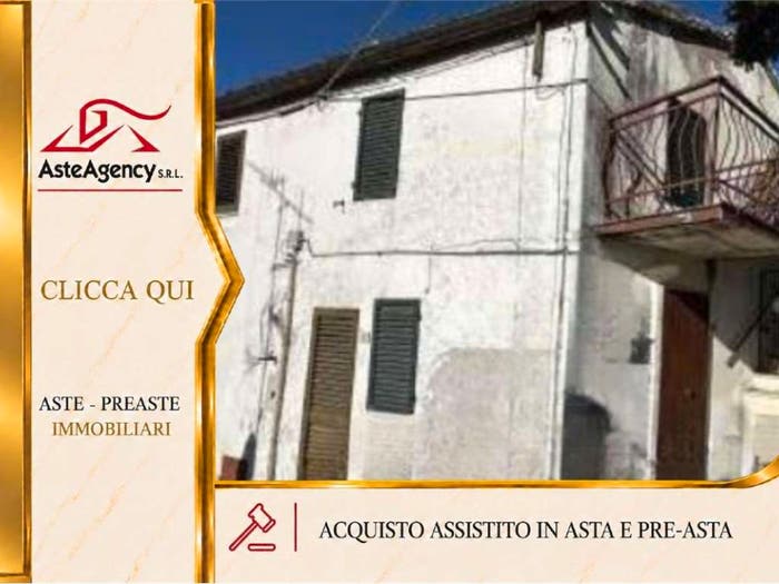 Appartamento con 5 locali in vendita in Via Ugo Foscolo, Angeli, Rosora