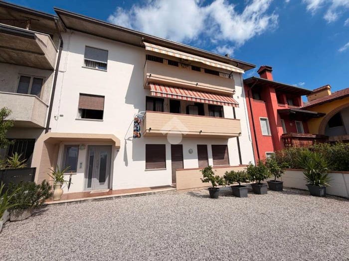 Appartamento quadrilocale in vendita in Via Bandi, Tezze, Tezze sul Brenta