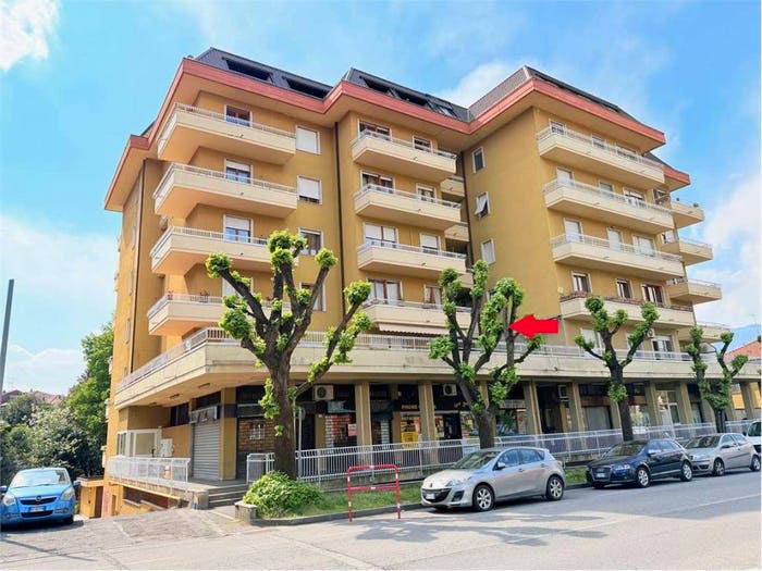 Appartamento trilocale in vendita in Centro, Luino