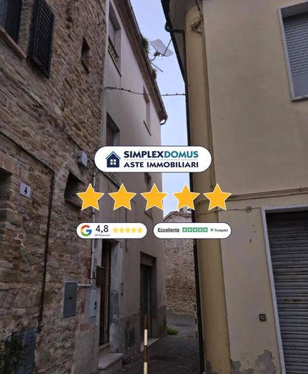 Casa con 6 locali in vendita in S Michele, Centro, Staffolo