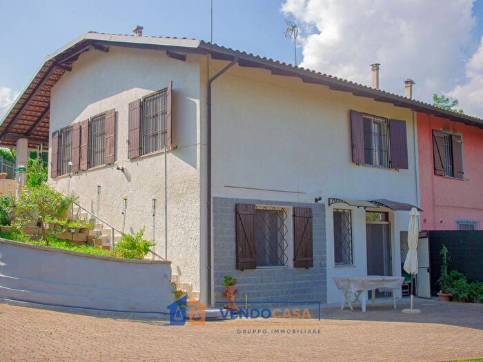 Casa con 6 locali in vendita in Località Valgera, Valmanera, Asti