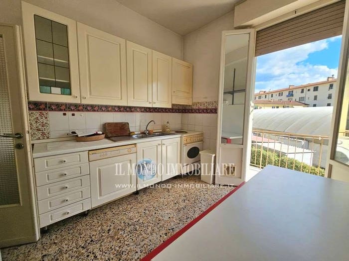 Appartamento trilocale in vendita in VERGA, Coverciano, Firenze