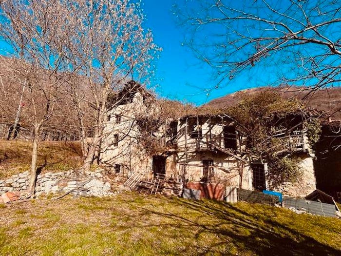 Casa con 5 locali in vendita in Via San Vito, Nembro