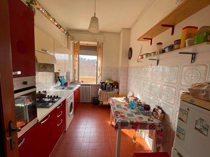 Appartamento quadrilocale in vendita in Via Terenzio Frediani, Cavour, Ancona