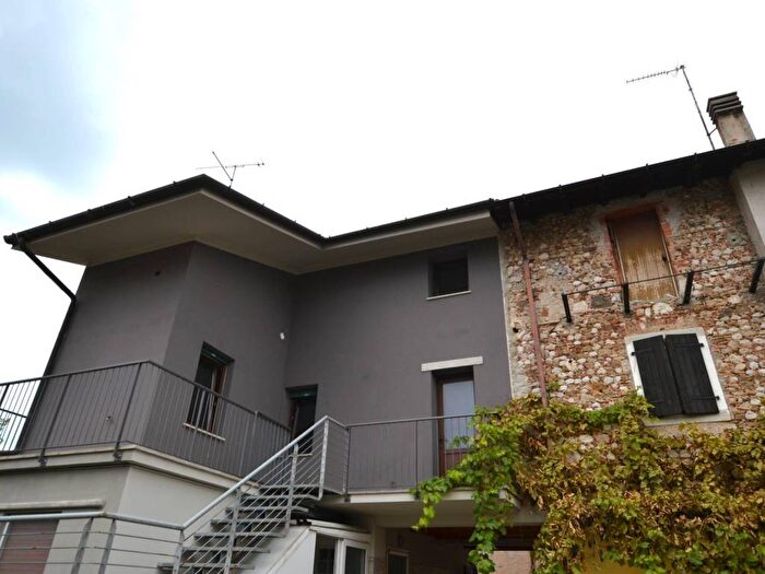 Appartamento quadrilocale in vendita in Via Ribis, Feletto Umberto, Tavagnacco