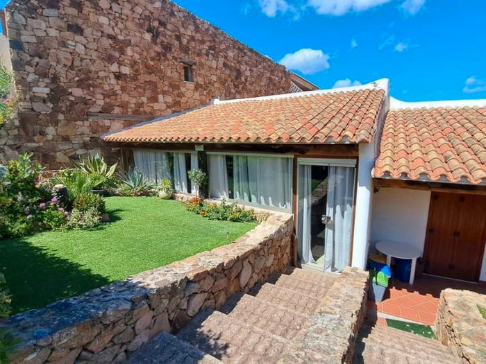 Casa trilocale in vendita in Via Su Sarrale, Porto San Paolo, Loiri Porto San Paolo