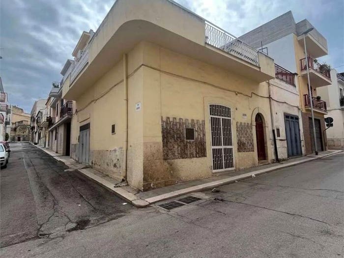 Casa trilocale in vendita in Centro, Canosa di Puglia