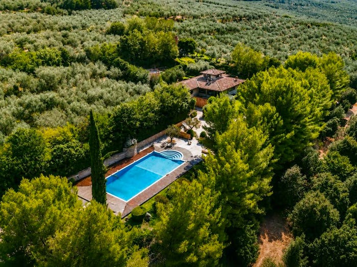 Casa con 6 locali in vendita in Via delle Regioni, Spello