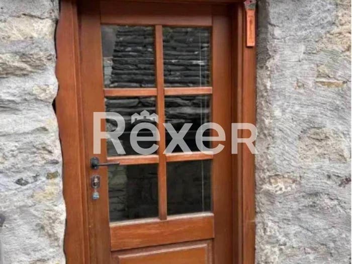 Casa con 5 locali in vendita in Frazione Valleggia, Montescheno