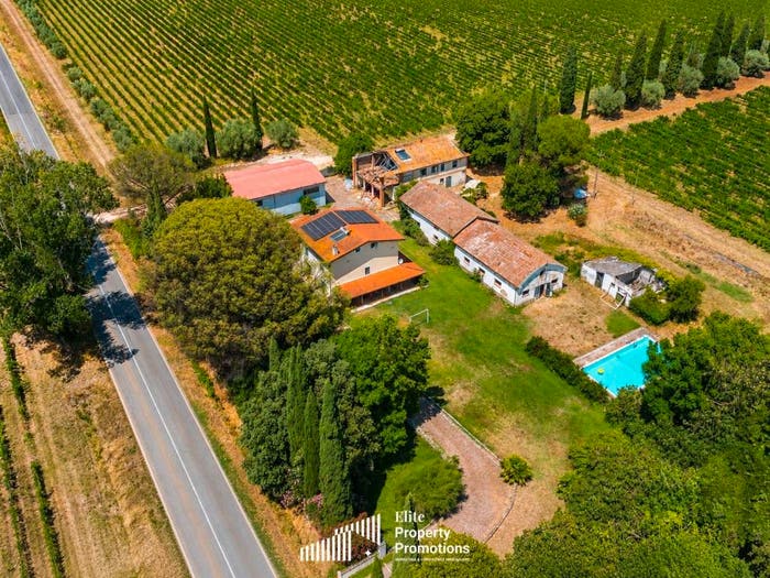 Casa con 6 locali in vendita in Via Corana, Cisterna di Latina