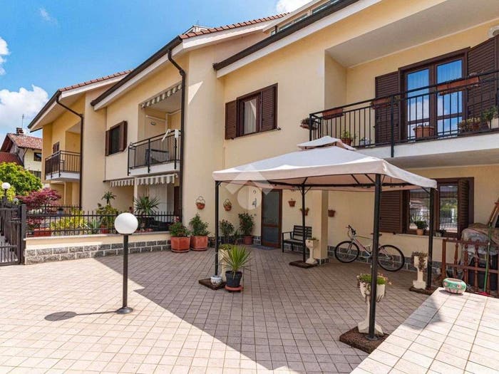 Casa con 6 locali in vendita in Via san giovanni, Centro, Ciriè