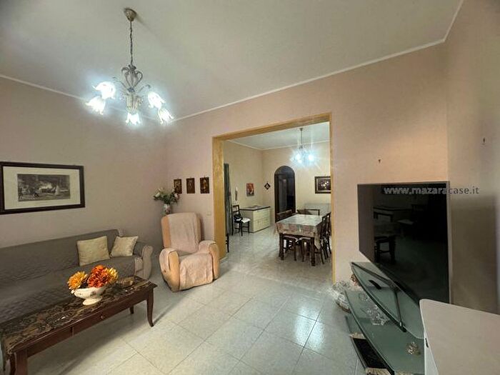 Appartamento con 5 locali in vendita in Mazara Del Vallo