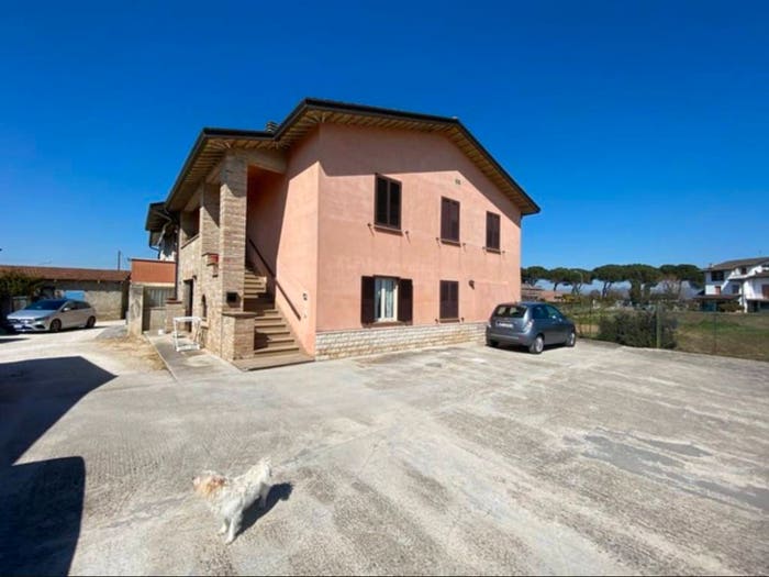 Casa con 6 locali in vendita in Via Atene, Bastia, Bastia Umbra