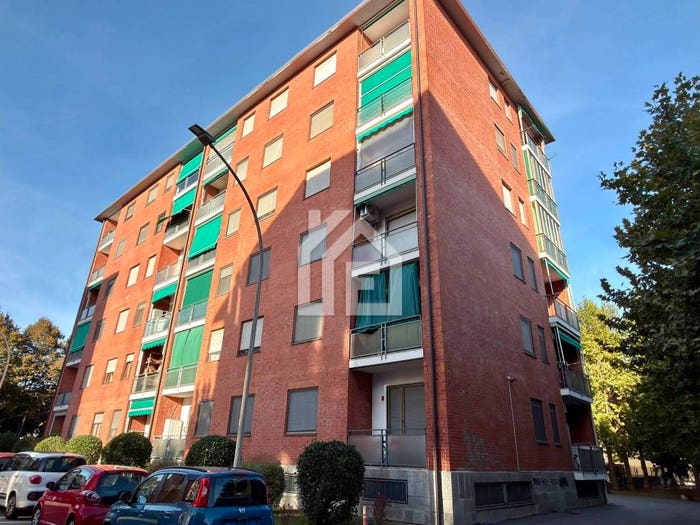Appartamento trilocale in vendita in Via Boris Bradac, Centro, Chivasso