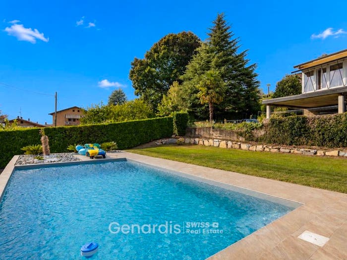 Casa con 6 locali in vendita in Centro, Cunardo