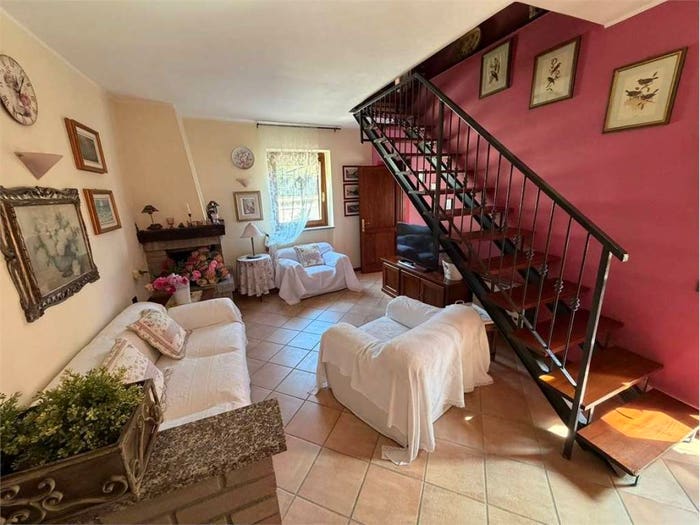 Casa con 6 locali in vendita in Borgata Caneto, Ranzo