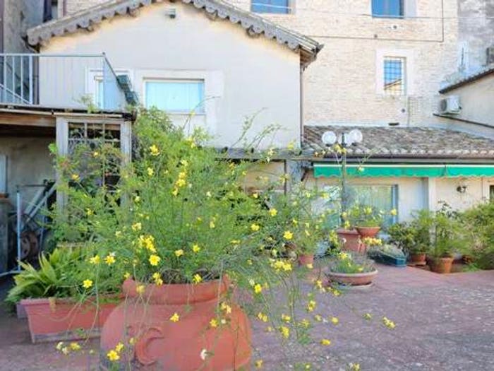 Appartamento con 6 locali in vendita in Via Rosati, Fermo