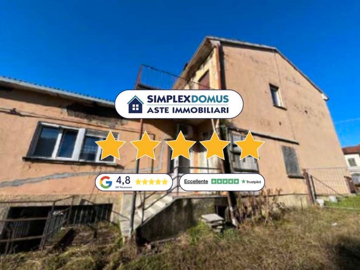 Appartamento quadrilocale in vendita in Via Cavour, Centro, Castronno