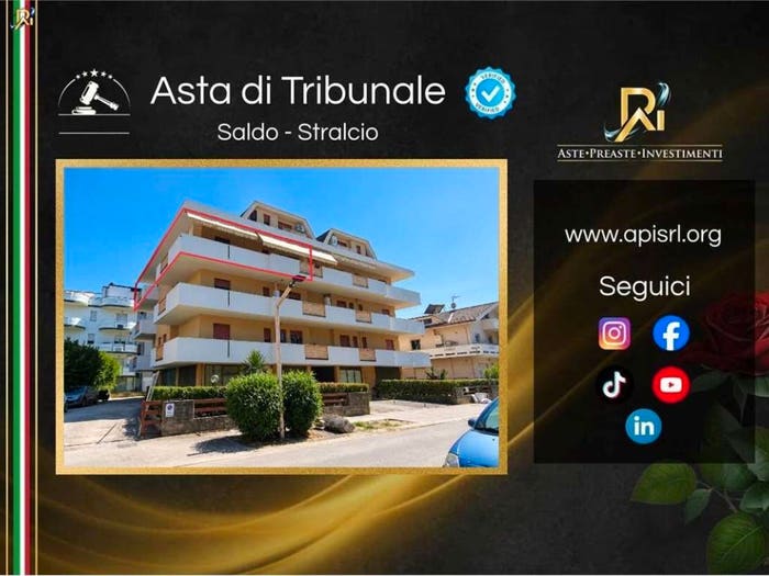 Appartamento con 5 locali in vendita in Via Vomano, Centro, Martinsicuro