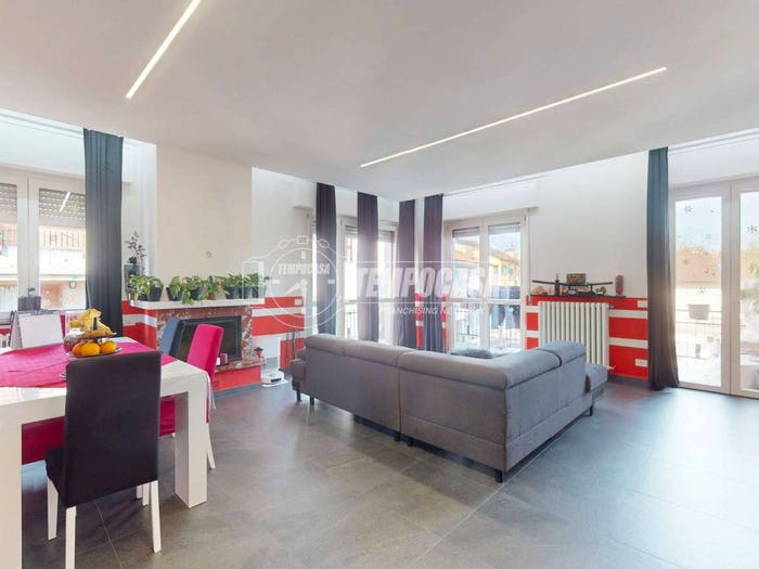 Appartamento trilocale in vendita in Via XXIV Maggio A, Centro, Lentate sul Seveso