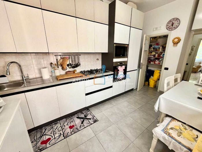 Appartamento quadrilocale in vendita in Viale Roma, Rinchiostra Quercioli, Massa
