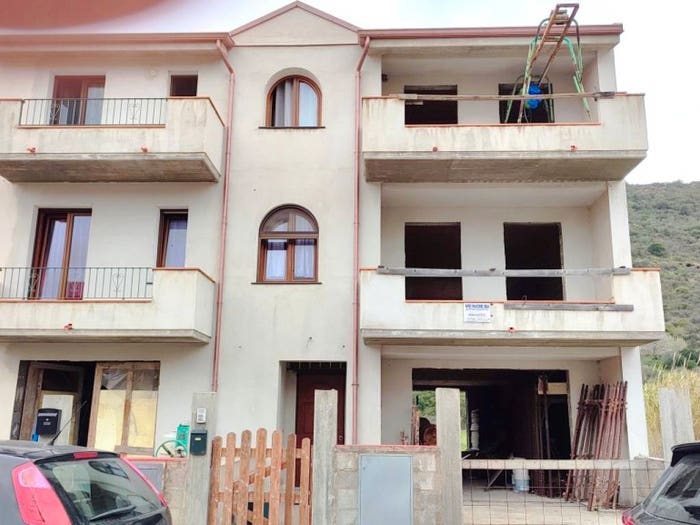Appartamento trilocale in vendita in Via Generale Ibba Piras, Centro, Bosa