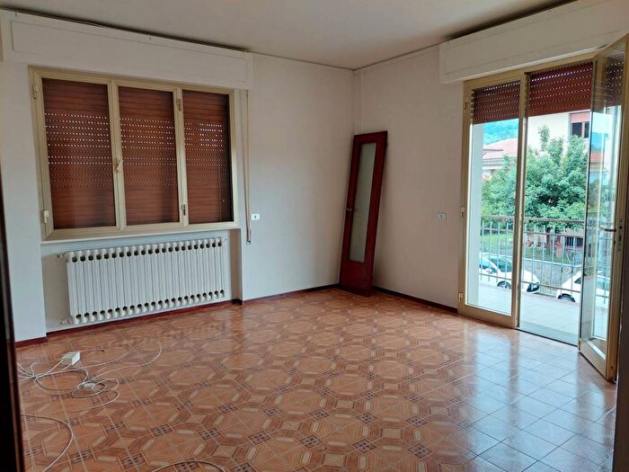 Appartamento quadrilocale in vendita in Centro, Monsummano Terme