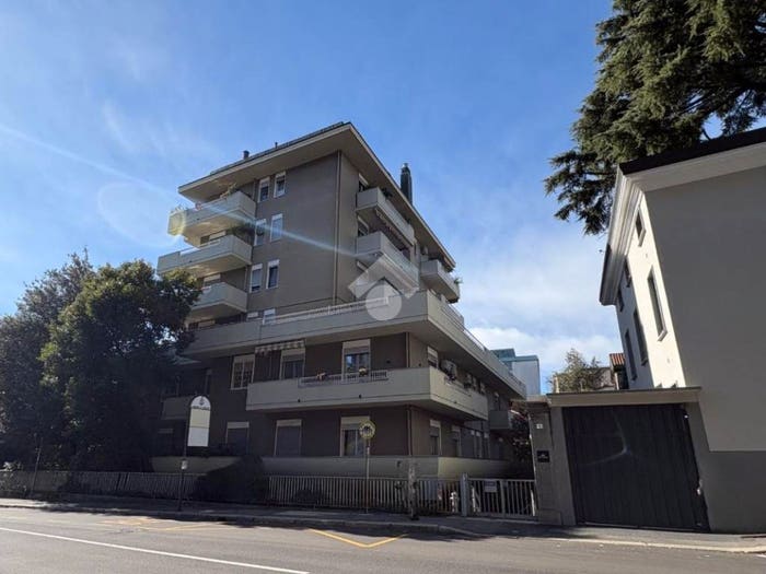 Appartamento quadrilocale in vendita in Via alberto da giussano, Sant'Ambrogio San Magno, Legnano