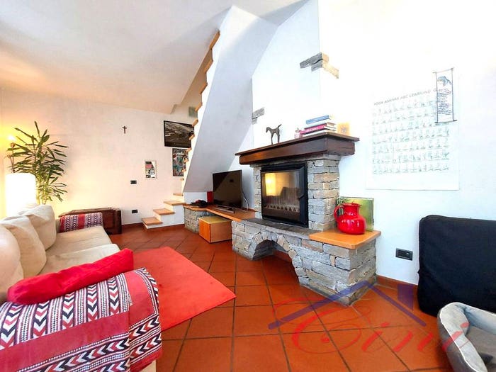 Casa quadrilocale in vendita in Via Pedro Vassena, Sala Al Barro, Galbiate