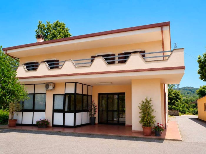 Casa con 6 locali in vendita in Via Granica Est, Montopoli di Sabina
