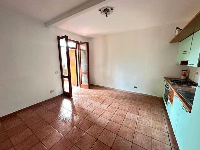 Appartamento bilocale in vendita in Via Larga, Casano Dogana Isola, Luni