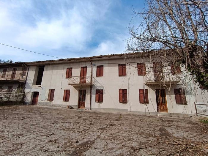 Casa con 6 locali in vendita in Cascine Bosco, Mombello Monferrato