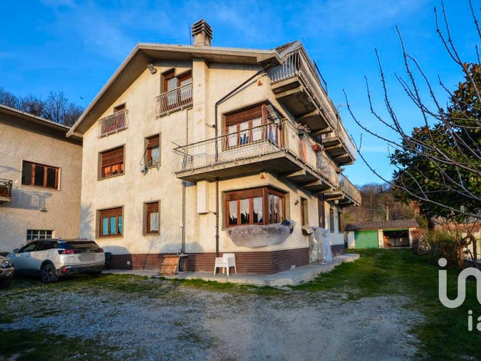 Casa con 6 locali in vendita in Località  Piangiaschi, Centro, Millesimo