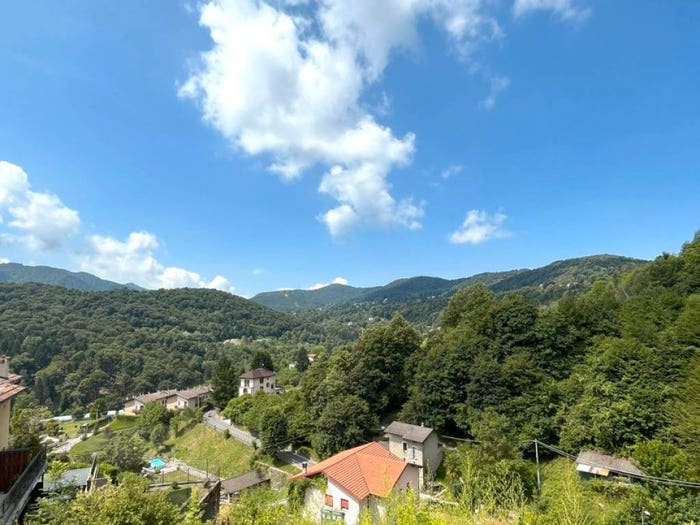 Appartamento trilocale in vendita in Via Santi Nazario e Celso, Lanzo D'Intelvi, Alta Valle Intelvi