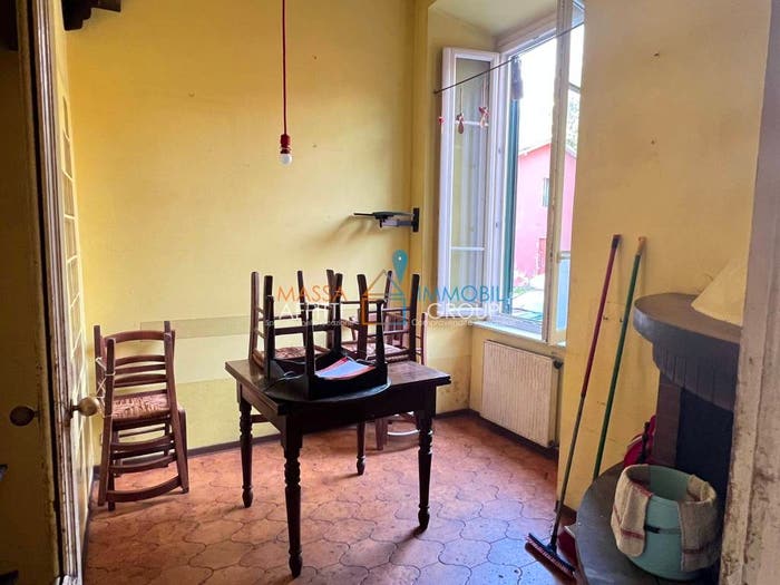 Appartamento con 6 locali in vendita in Via Benedetto Croce, Centro, Massa