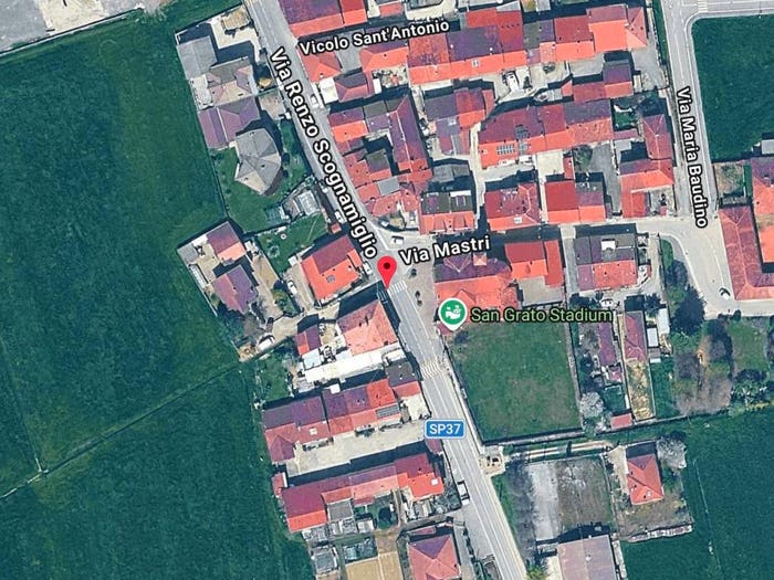 Casa con 6 locali in vendita in Via Rivarossa, Rivarolo Canavese