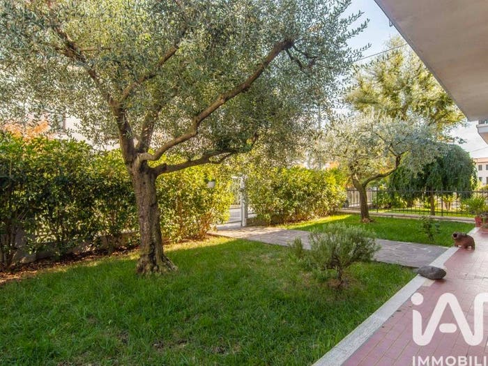 Appartamento con 6 locali in vendita in Via Pietro Mascagni, Centro, Trissino
