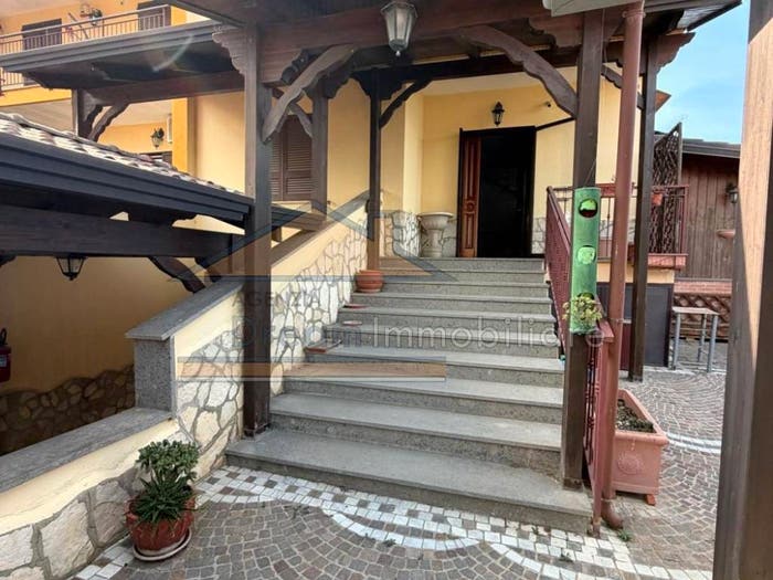 Casa con 6 locali in vendita in Via San Nullo, Licola Paese, Giugliano in Campania