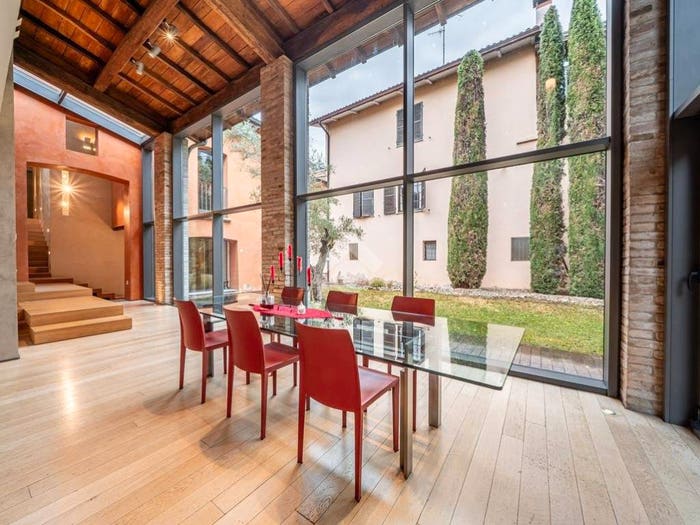 Casa con 5 locali in vendita in Via Della Repubblica, Centro, Cavriago