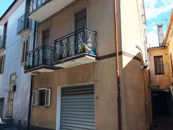 Appartamento con 5 locali in vendita in Via Calabria, Centro, Nemoli