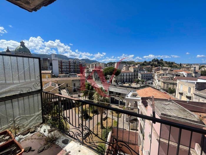 Appartamento quadrilocale in vendita in VIA MANDANICI, Centro, Barcellona Pozzo di Gotto