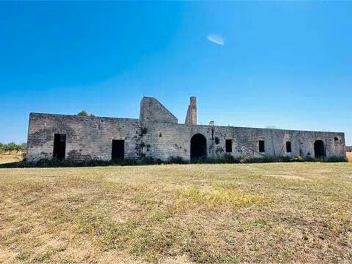 Casa con 6 locali in vendita in Via Faraschita SNC, Squinzano
