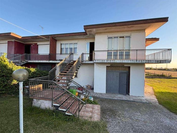 Casa quadrilocale in vendita in Centro, Lendinara
