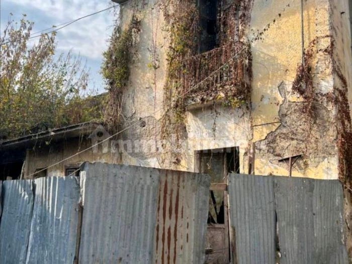 Appartamento con 6 locali in vendita in Via degli Orefici, Lusciano