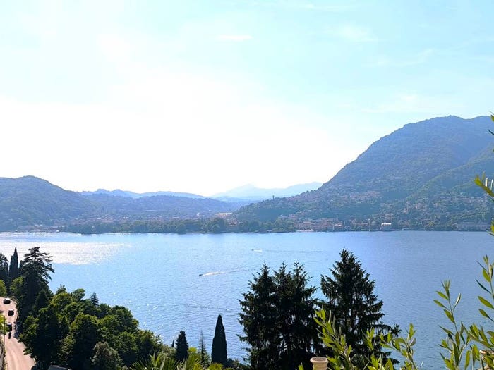 Appartamento trilocale in vendita in Via per Sopravilla, Blevio