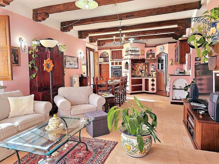 Casa con 5 locali in vendita in Canino