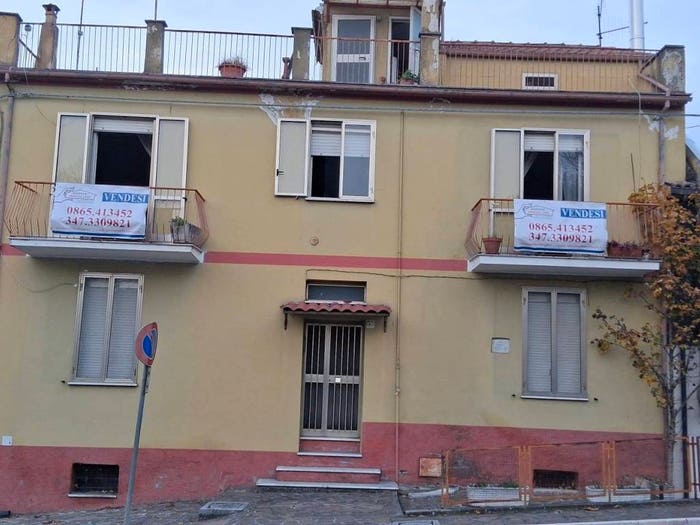 Appartamento trilocale in vendita in Via Sant'Ippolito, Centro, Isernia