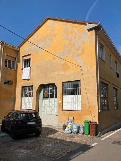 Casa trilocale in vendita in Via Dosso, Centro, Guardamiglio