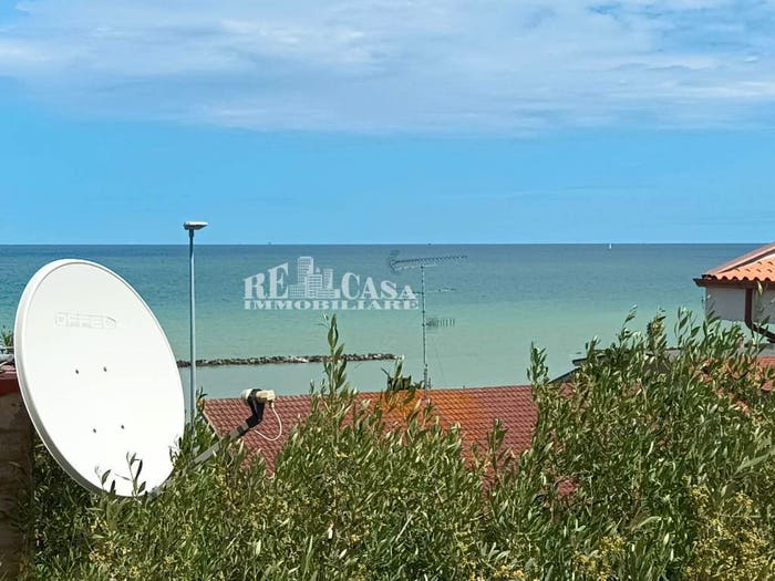 Appartamento trilocale in vendita in CONTRADA MONTECANTINO, Marina Di Massignano, Massignano