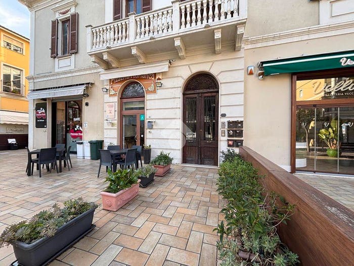 Appartamento quadrilocale in vendita in Via Gabriele D'Annunzio, Centro, Pineto